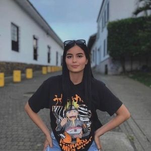 Meet your Posher, Maria paula